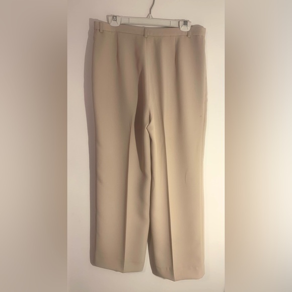 Women’s classic high waist beige trousers. Size 44 EU - Picture 3 of 9